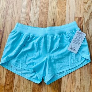 NWT Lululemon Run: Breeze By Short *Laser Cut
Aquamarine